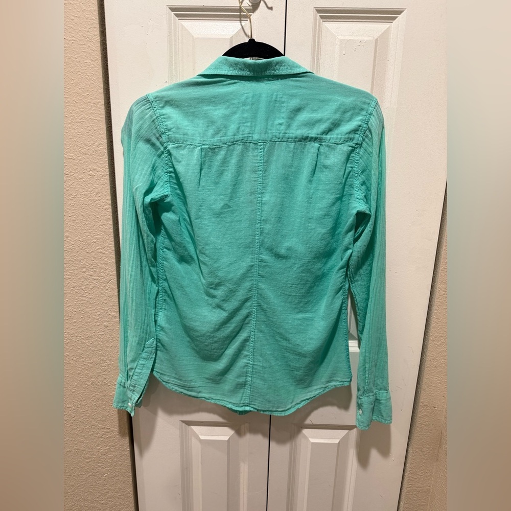 Frank & Eileen Light Green Button Down Shirt FABULOUS FOR SPRING!! - Picture 2 of 7